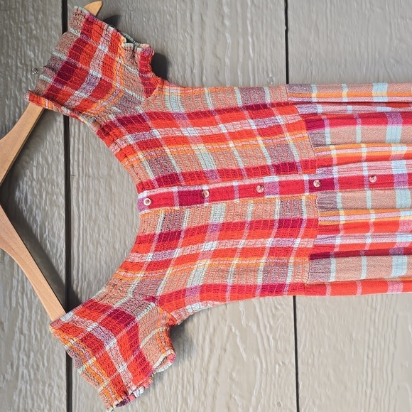 UO Urban Outfitters  Monica Smocked Off-The-Shoulder Midi Dress S Small - Picture 10 of 13